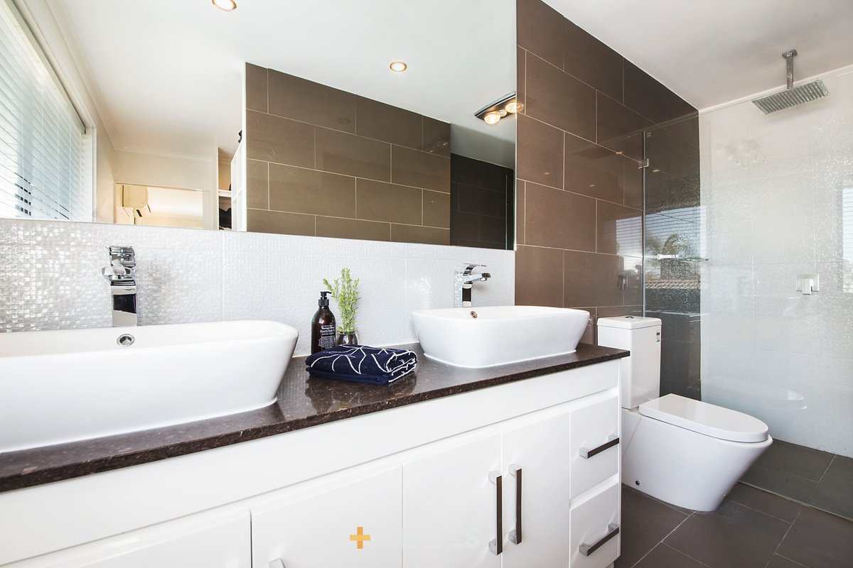 48 Glen Street Aspendale - Residential for sale