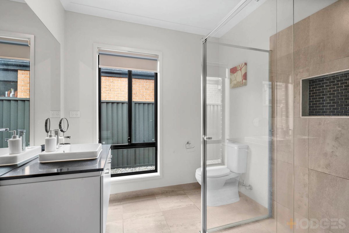 48 Pelican Way Lara - Residential for sale