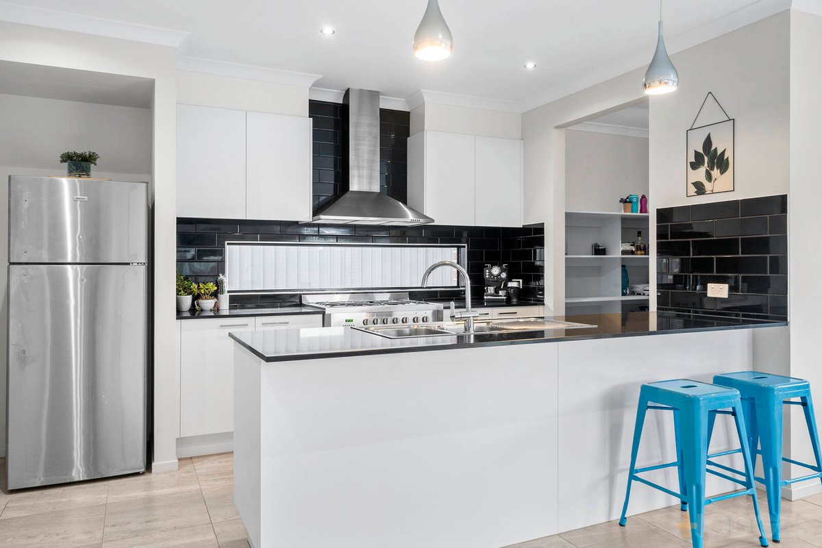 48 Pelican Way Lara - Residential for sale