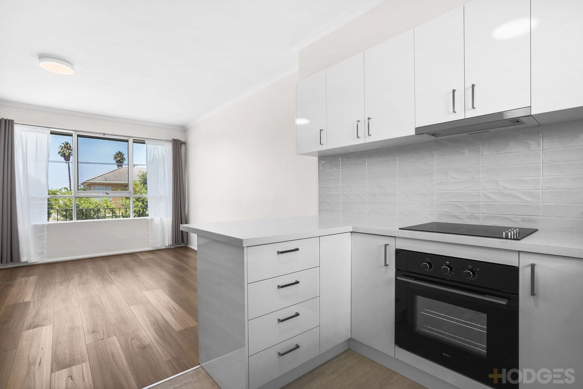 4 / 87 Como Parade East Parkdale - Residential for sale