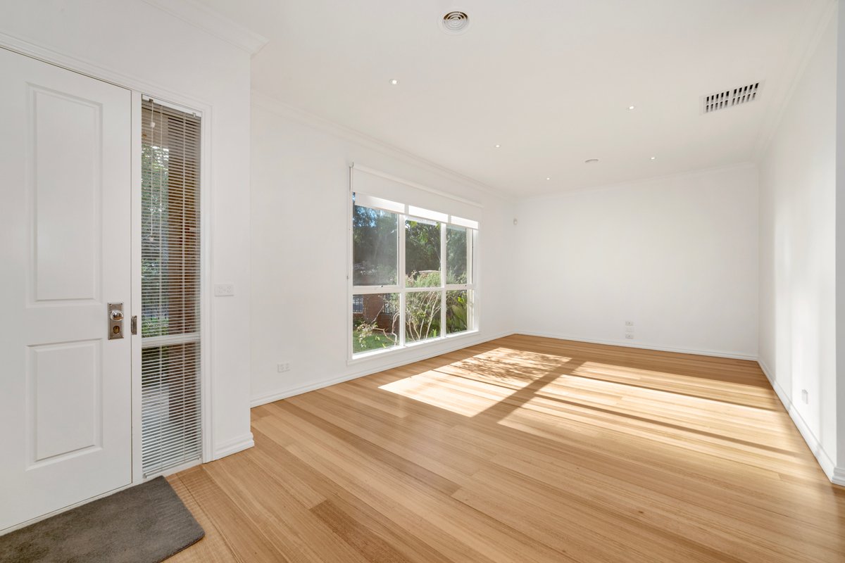 48A Weatherall Road Cheltenham - Residential for lease