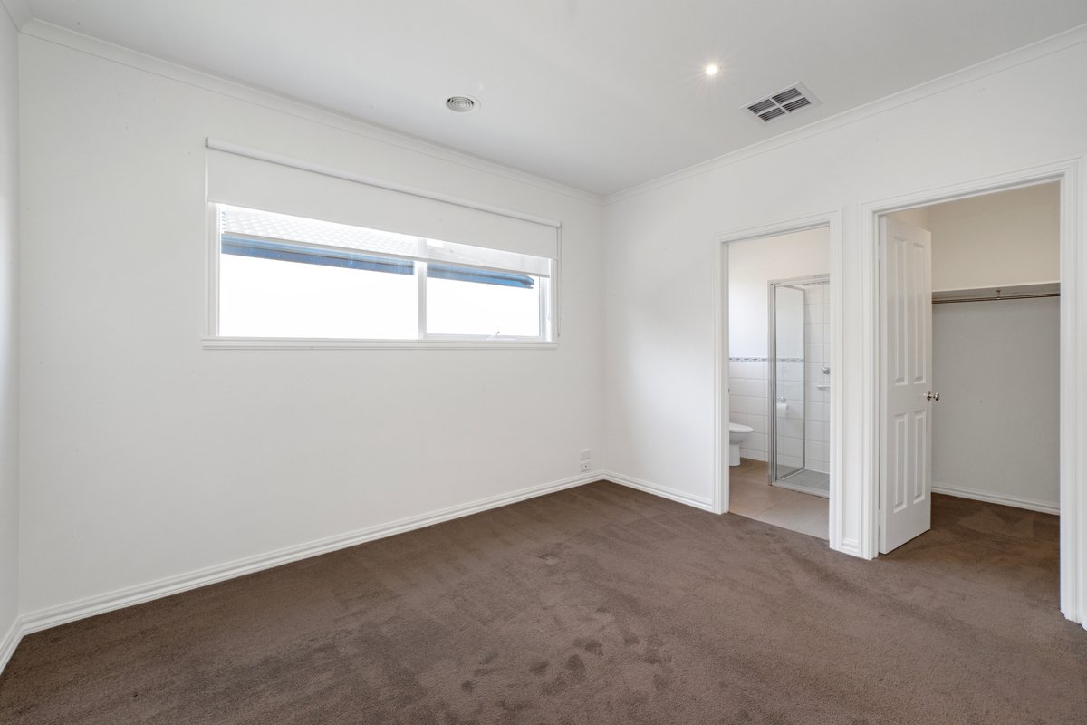 48A Weatherall Road Cheltenham - Residential for lease