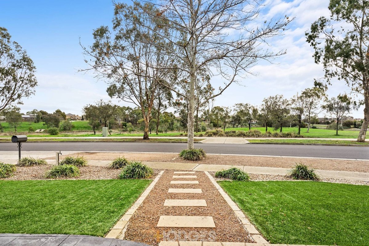 49 Bridgewater Way Truganina - Residential for sale