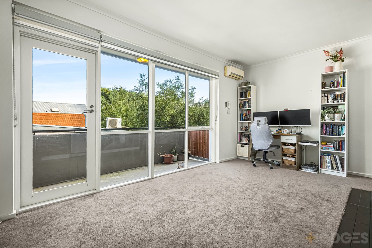 4 / 9 Evelyn Street St Kilda East - Residential for sale