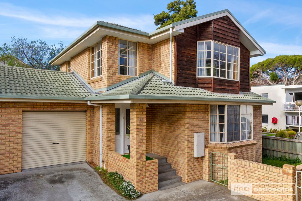 4/9 Long Point Road, SANDY BAY TAS 7005
