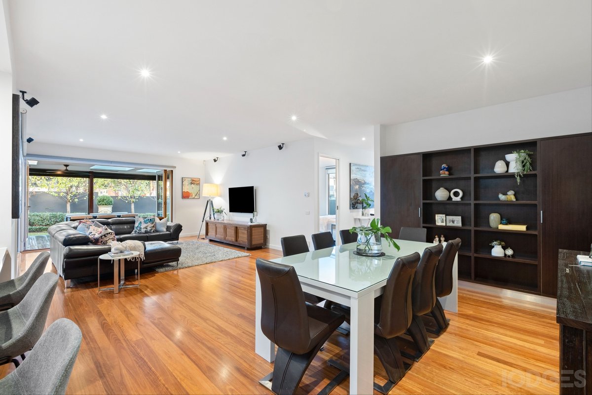 49 Seaview Crescent Black Rock - Residential for sale