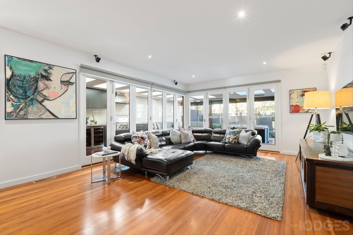 49 Seaview Crescent Black Rock - Residential for sale