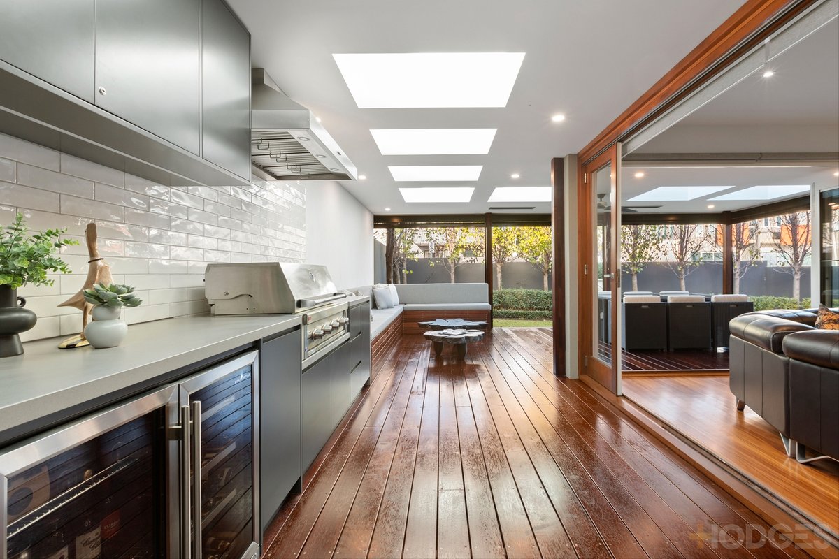 49 Seaview Crescent Black Rock - Residential for sale