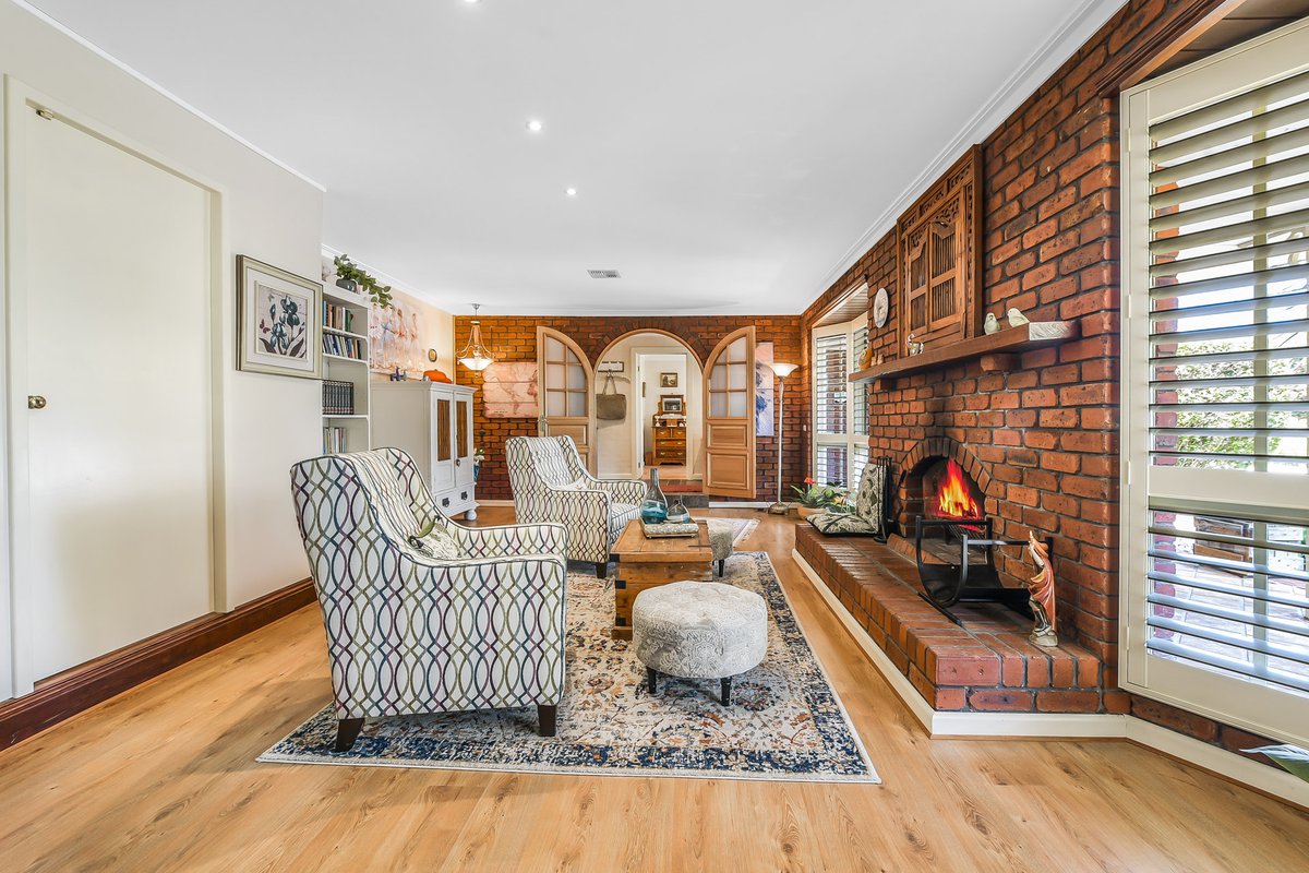 49 Worthing Road DEVON MEADOWS - Residential for sale