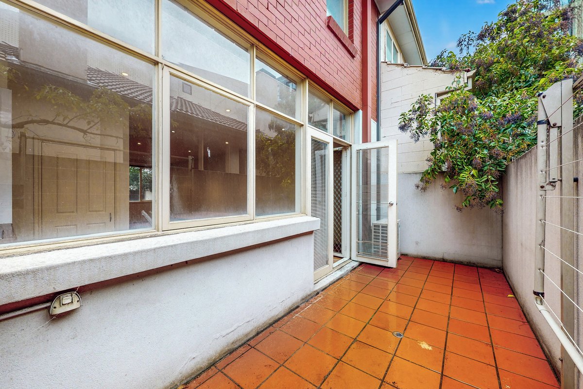 4 / K8 High Street PRAHRAN - Residential for lease