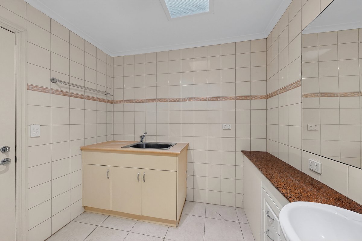 4 / K8 High Street PRAHRAN - Residential for lease