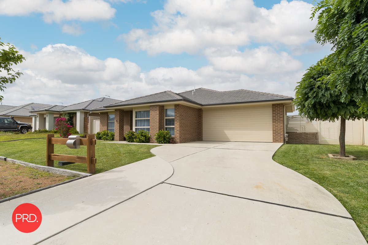 5 Angus Place, BUNGENDORE NSW 2621