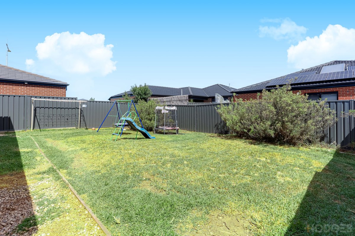 5 Artfield Drive Werribee - Residential for sale