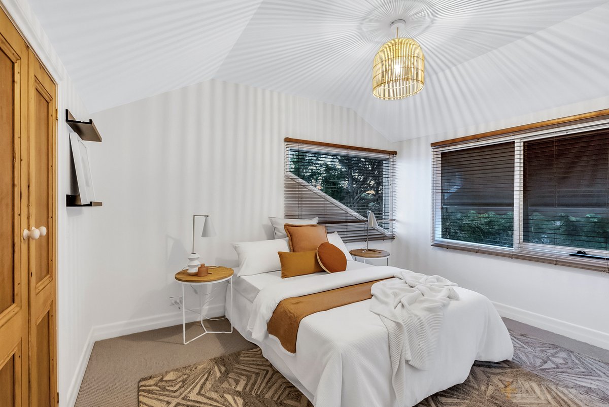 5 Ashmore Avenue Mordialloc - Residential for sale