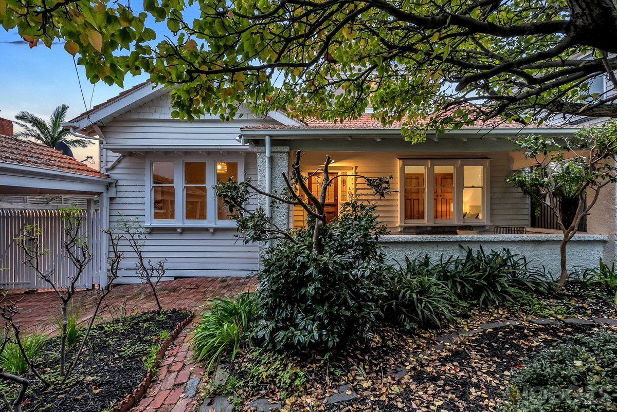 5 Ashmore Avenue Mordialloc - Residential for sale
