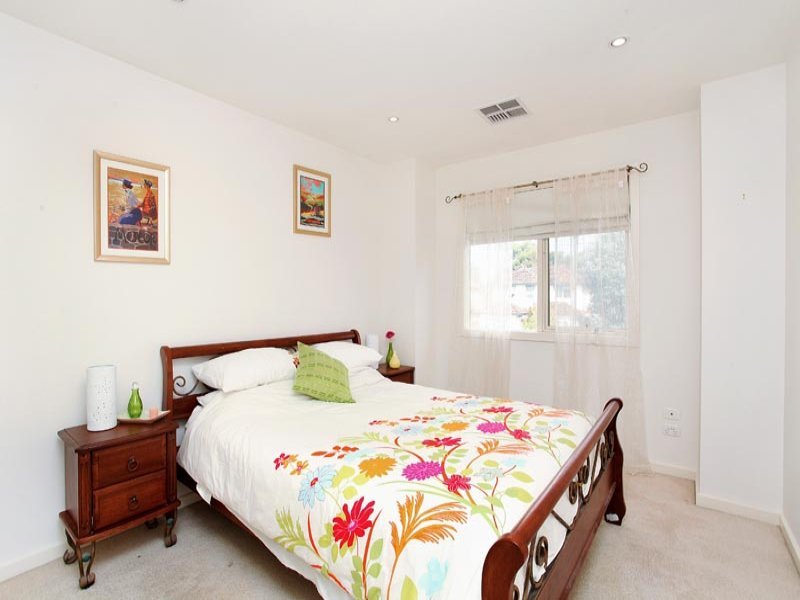 5 Barrett Court YARRAVILLE - Residential for sale