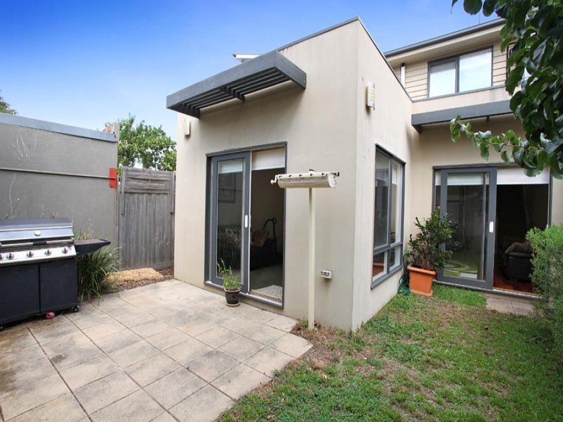 5 Barrett Court YARRAVILLE - Residential for sale