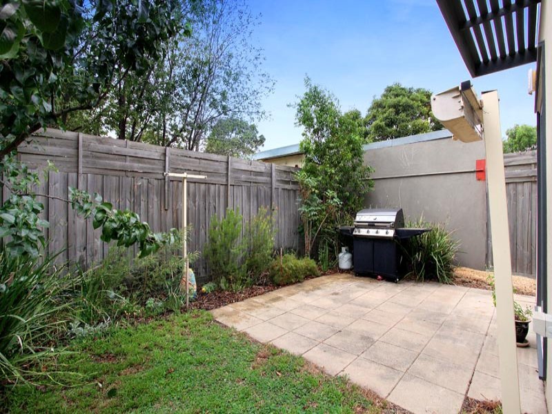 5 Barrett Court YARRAVILLE - Residential for sale