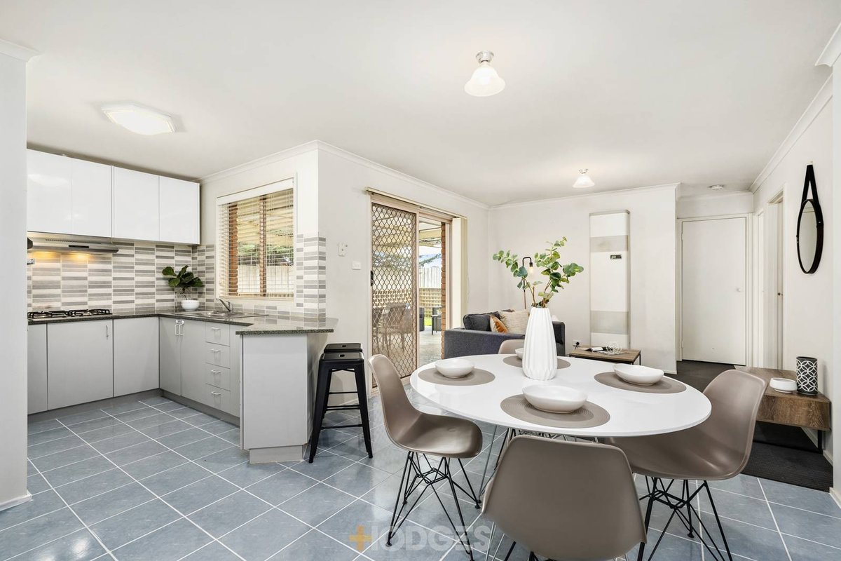 5 Carmarthen Close Werribee - Residential for sale