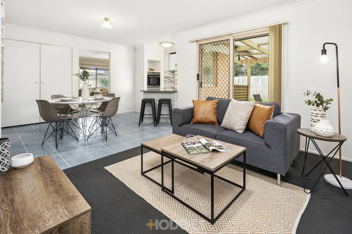 5 Carmarthen Close Werribee - Residential for sale