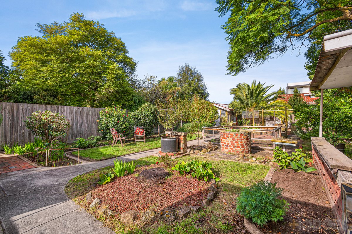 5 Centre Road Carnegie - Residential for sale