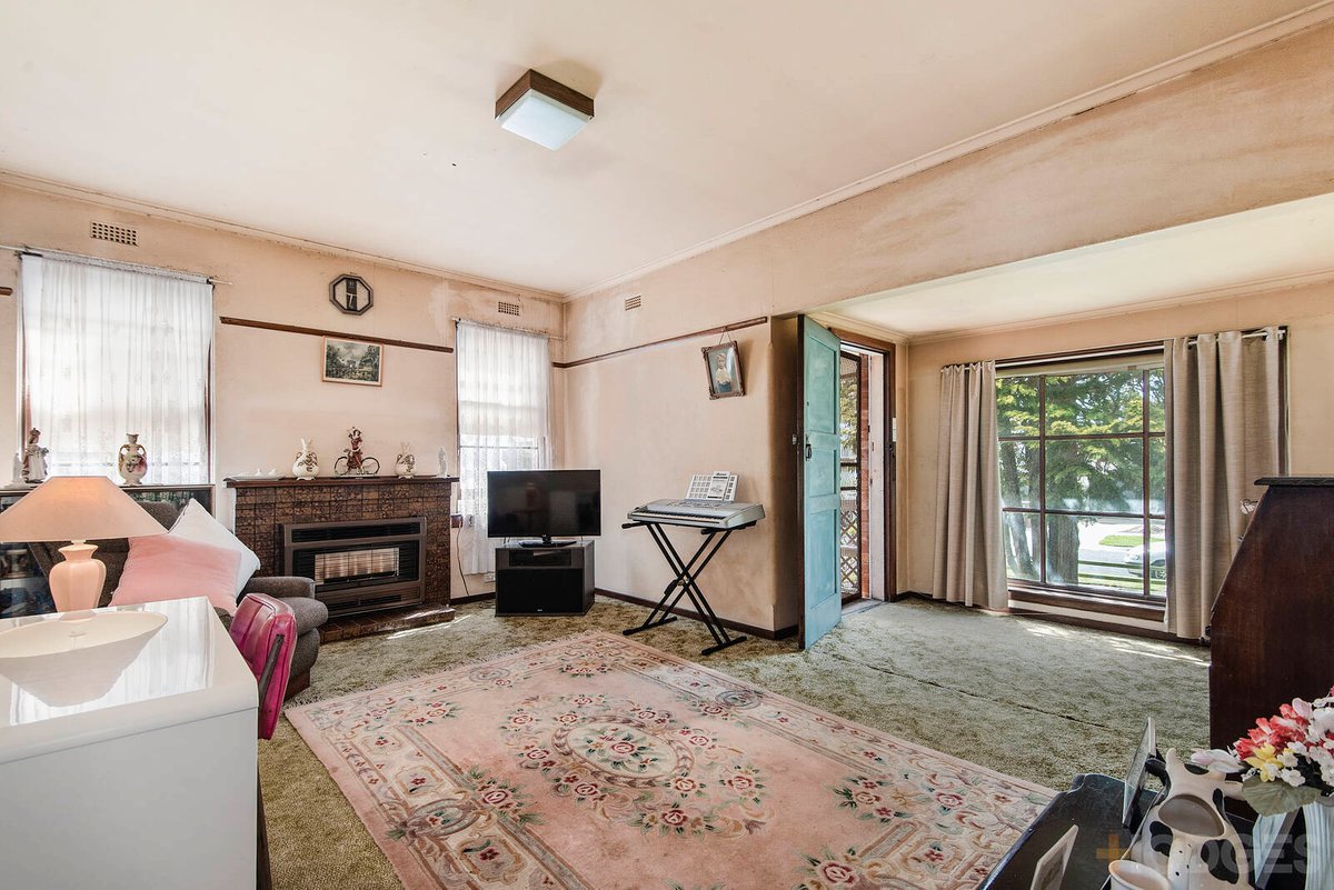 5 Coombe Avenue Hampton - Residential for sale