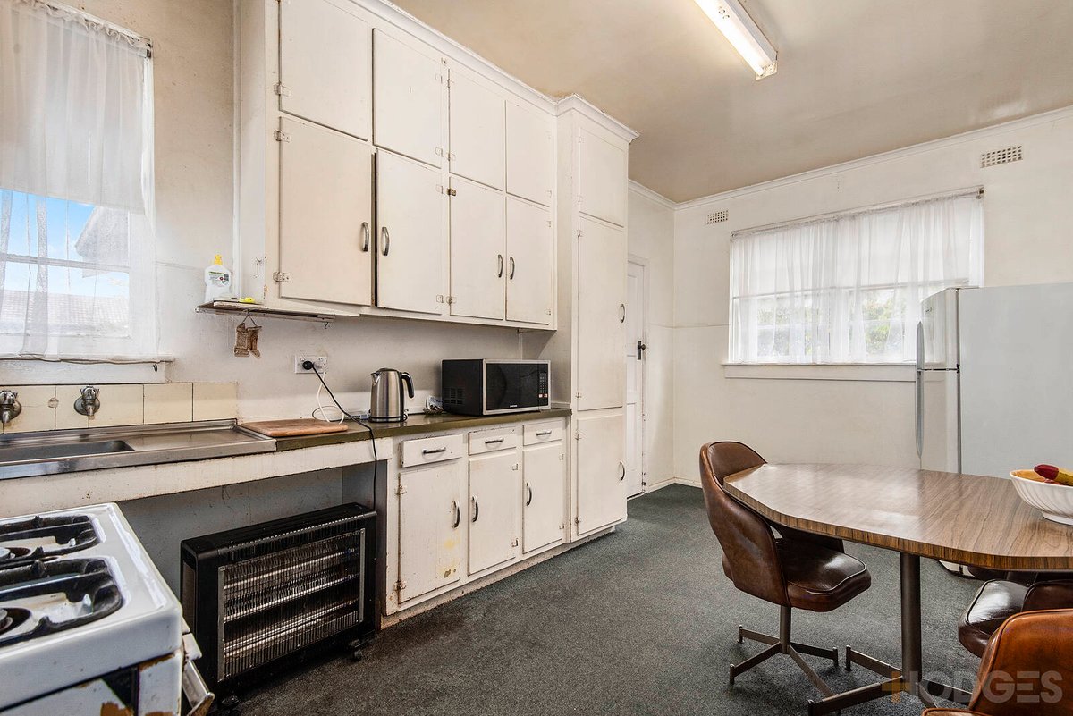 5 Coombe Avenue Hampton - Residential for sale