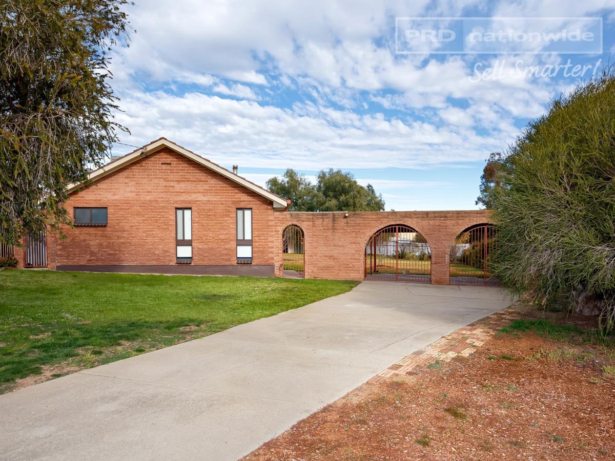 5 Derna Place, ASHMONT NSW 2650