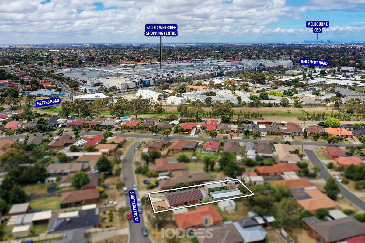 5 Dotterel Court Werribee - Residential for sale