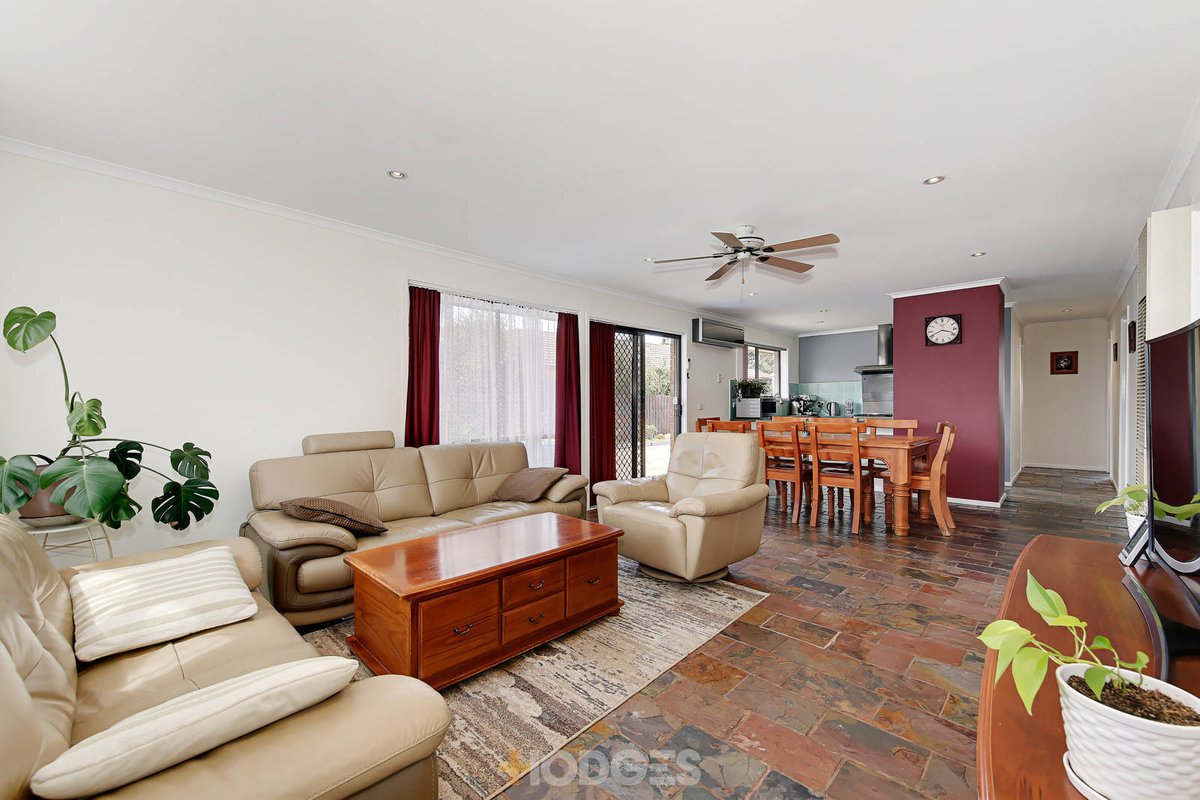 5 Dotterel Court Werribee - Residential for sale