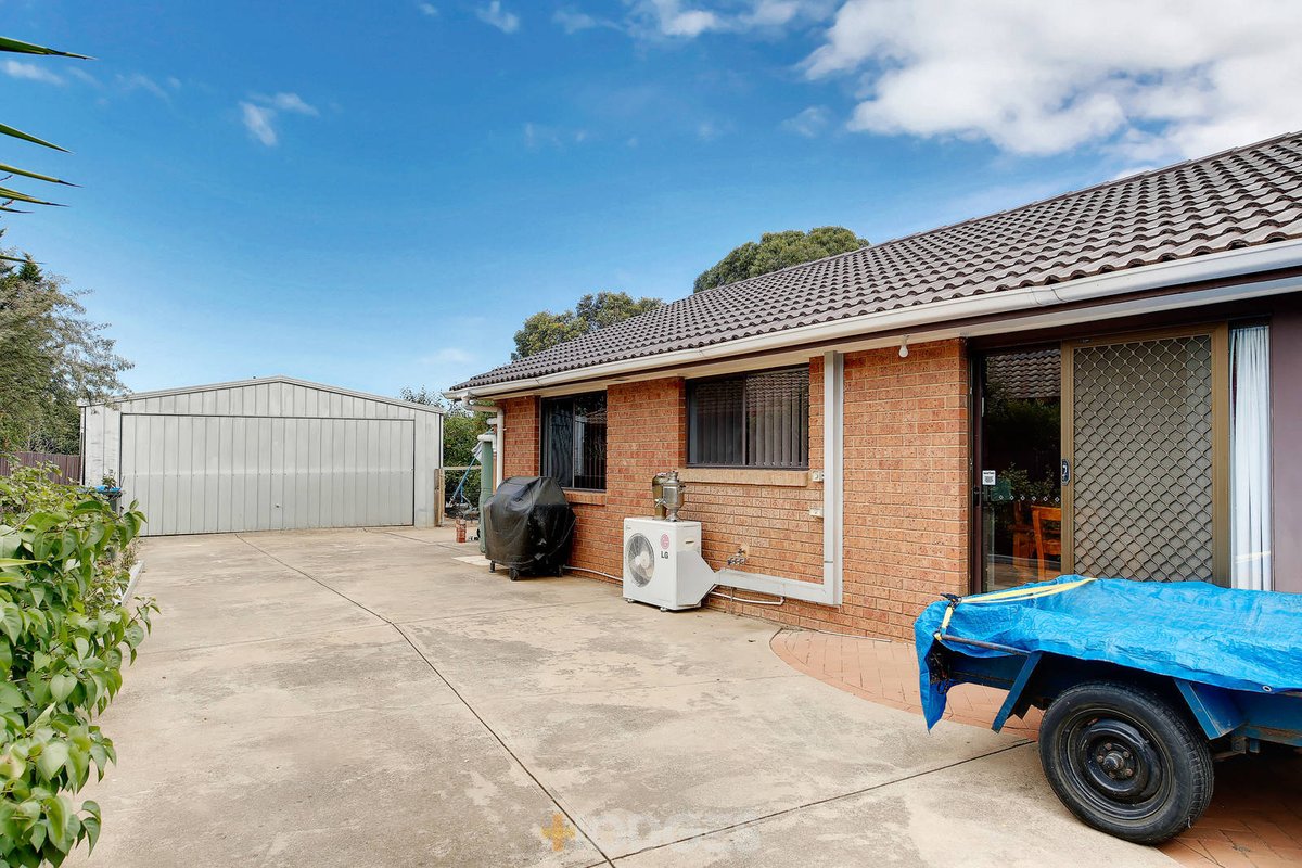 5 Dotterel Court Werribee - Residential for sale