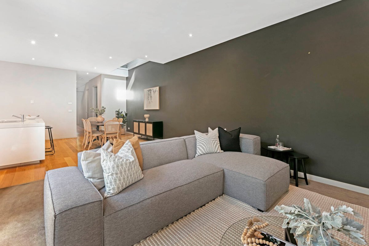 5 Evergreen Circuit Cheltenham - Residential for sale