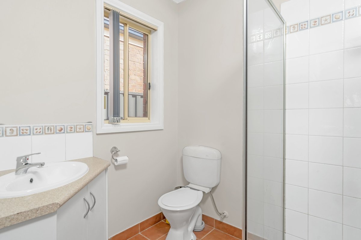 5 French Crescent Caroline Springs - Residential for sale