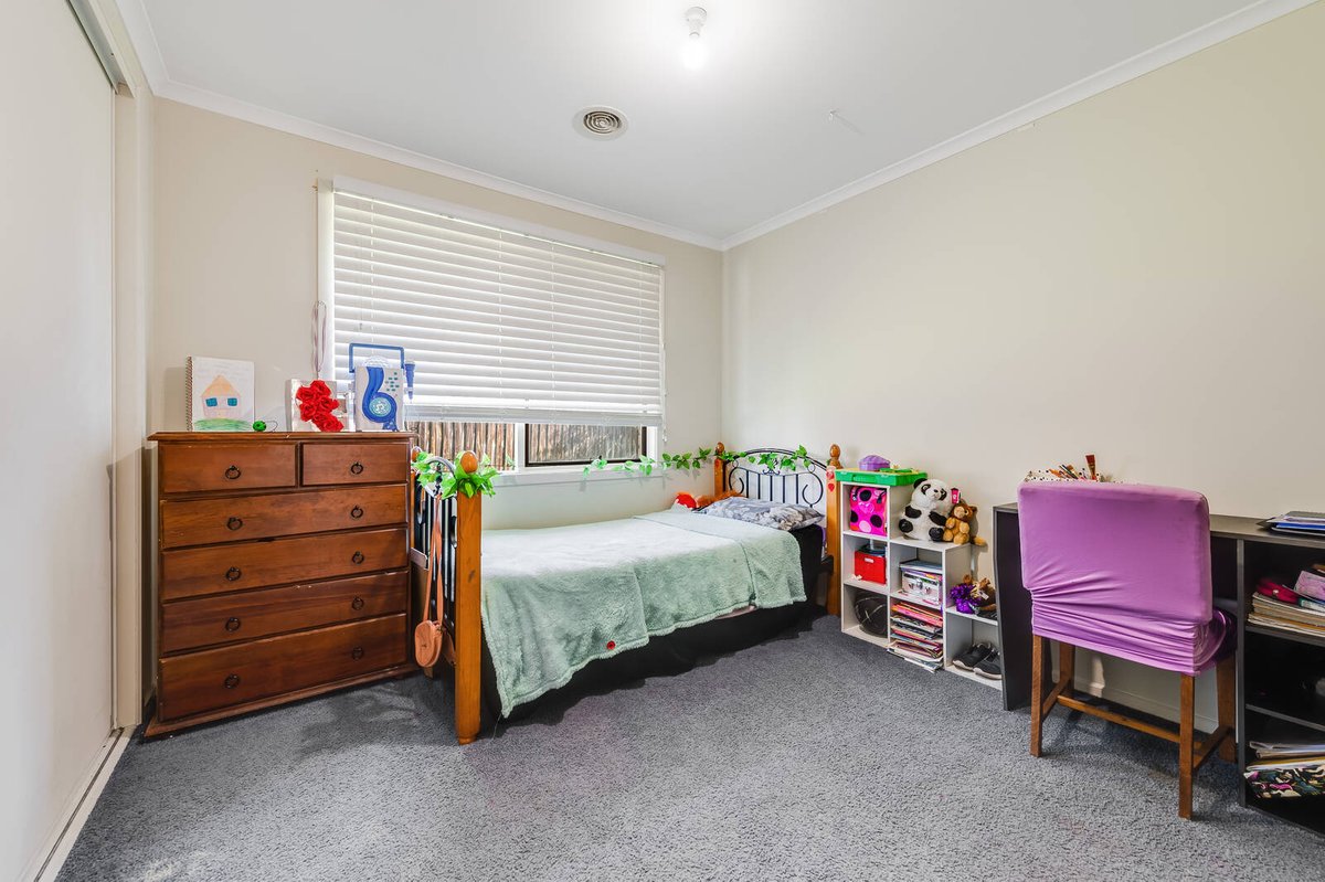 5 Lachlan Court Werribee - Residential for sale
