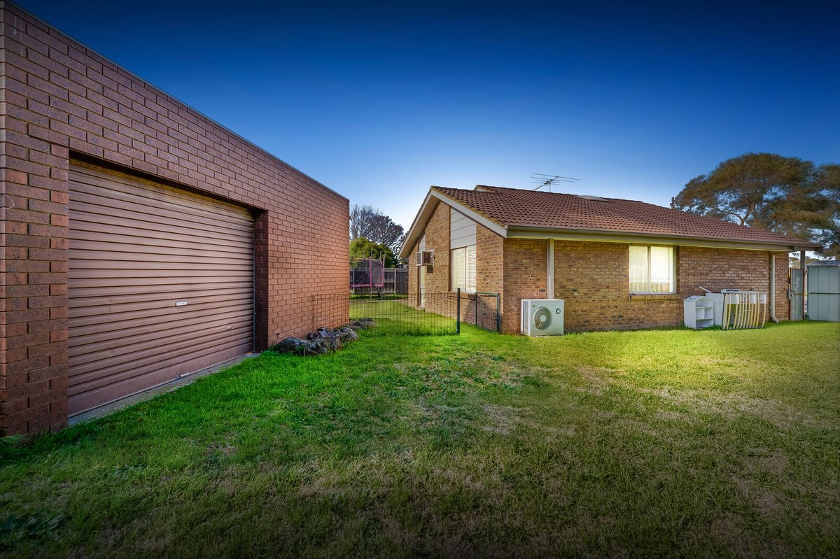 5 Lachlan Court Werribee - Residential for sale