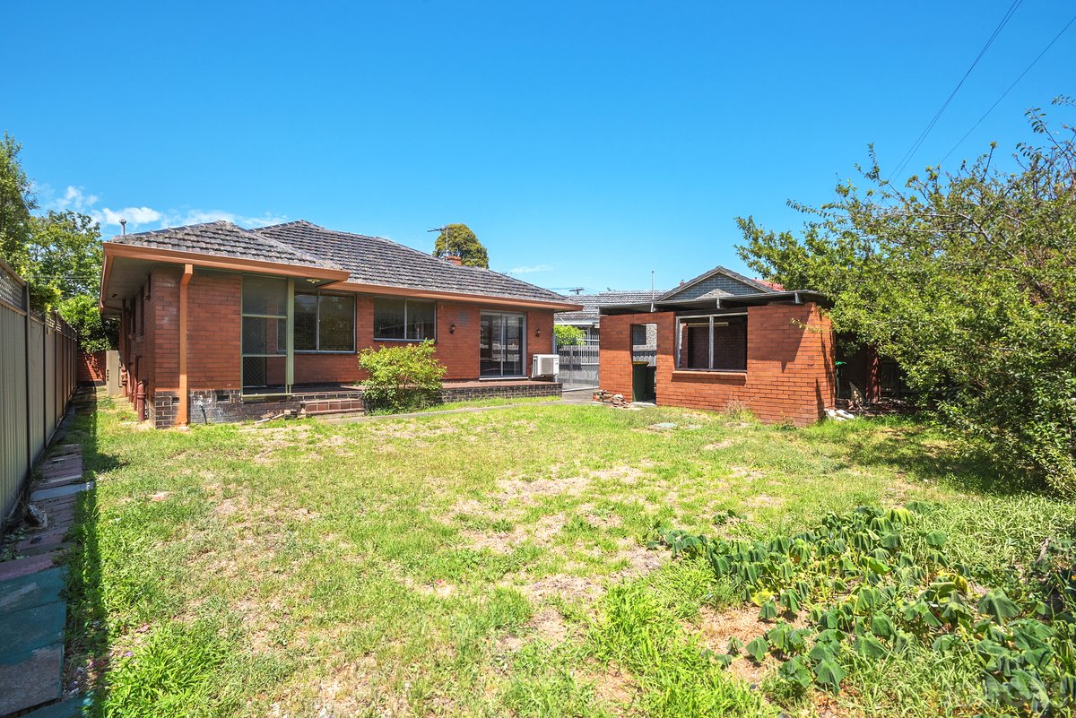 5 Railway Crescent Bentleigh - Residential for sale