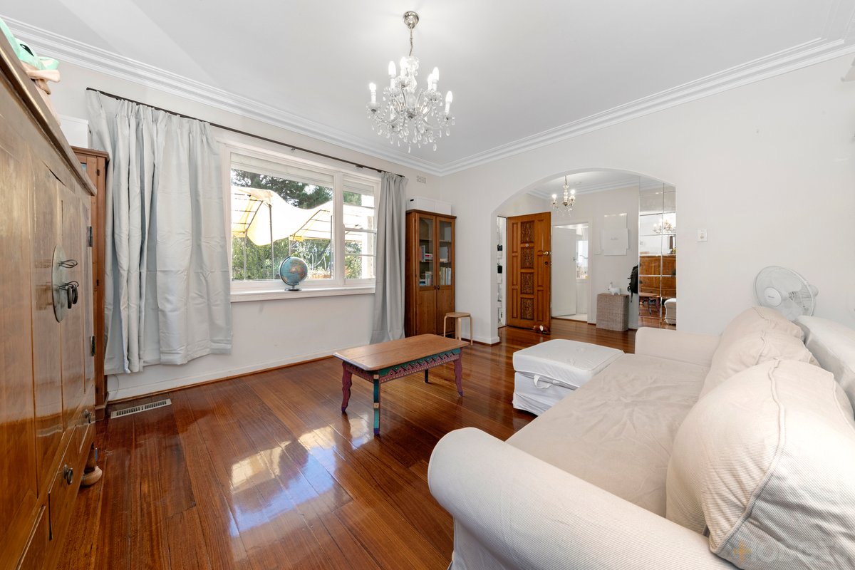 5 Rochford Street Bentleigh East - Residential for sale