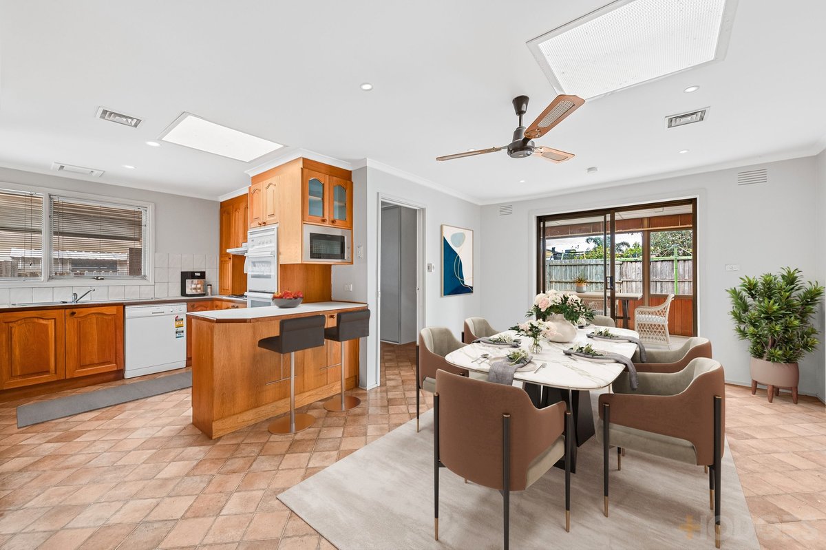 5 Stewart Drive Werribee - Residential for sale