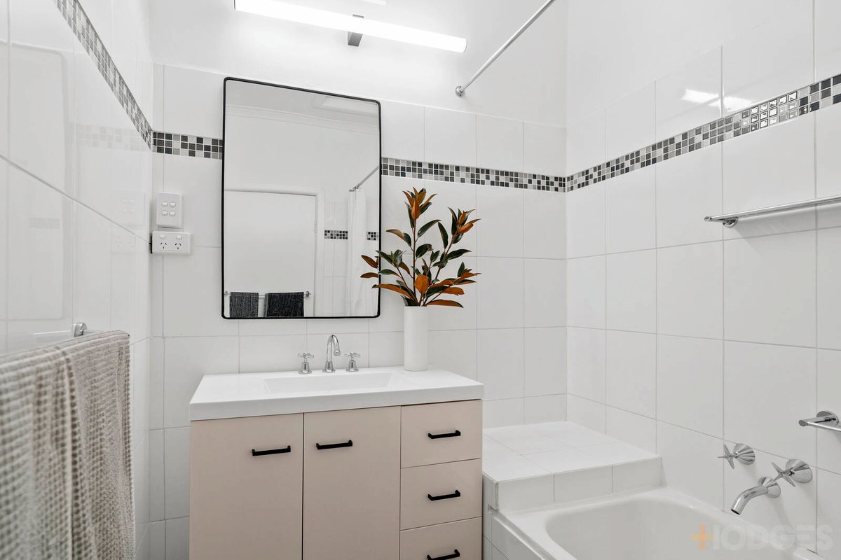 5 Sycamore Street Hamlyn Heights - Residential for sale