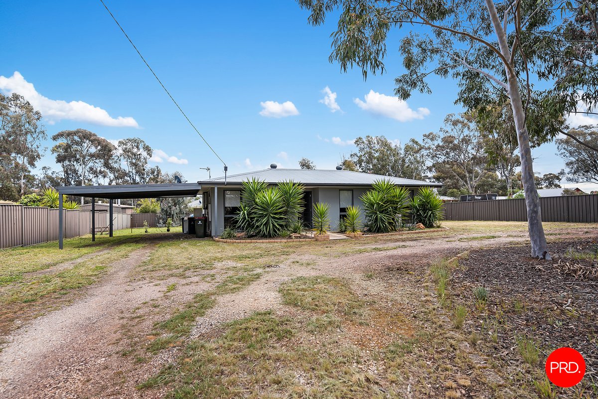 5 Tecoma Court, HUNTLY VIC 3551