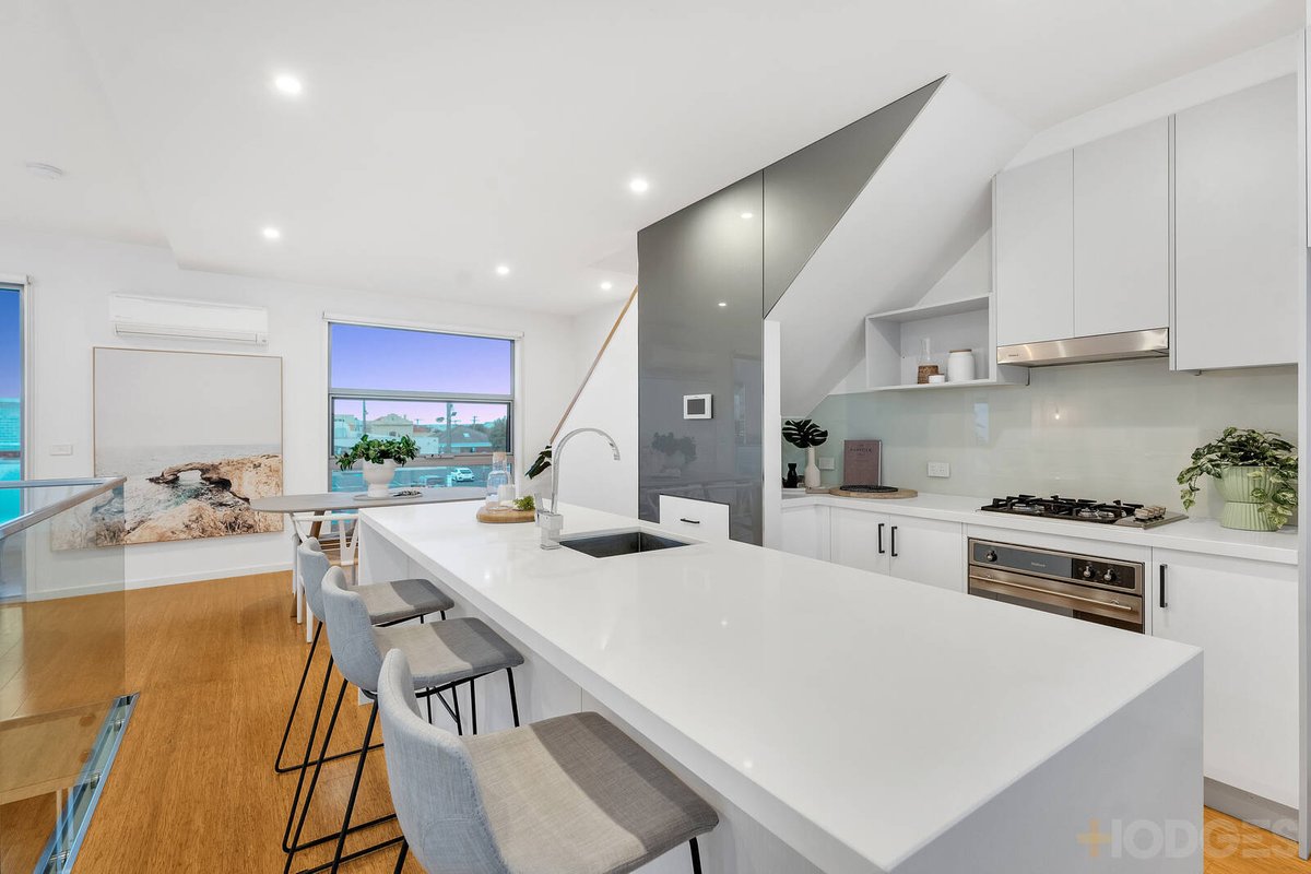 5 The Beachway  Chelsea - Residential for sale