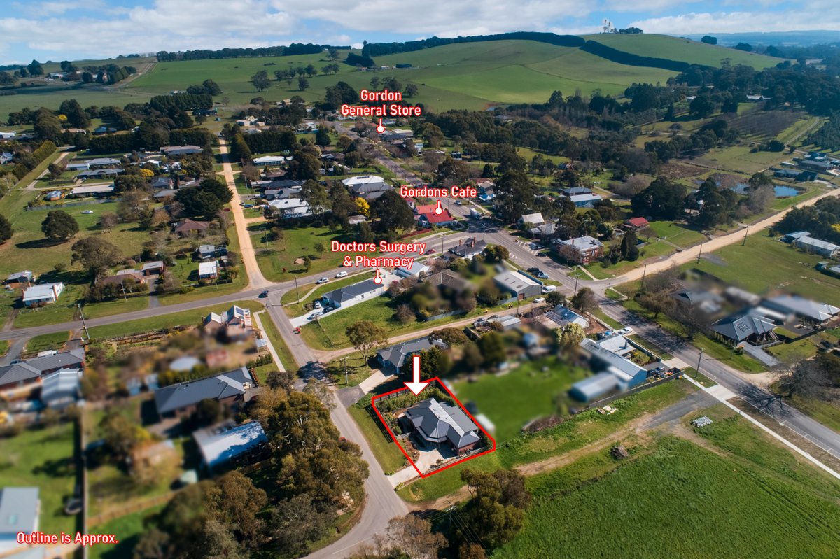 50 Urquhart Street, GORDON VIC 3345