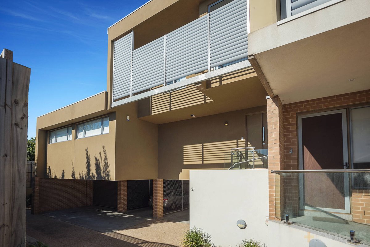 5 / 1 Embankment Grove Chelsea - Residential for sale