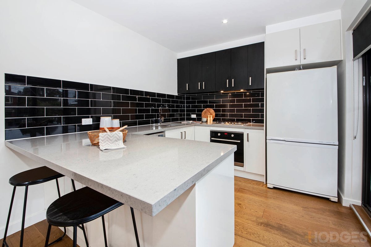 5 / 1260 Glen Huntly Road Carnegie - Residential for sale