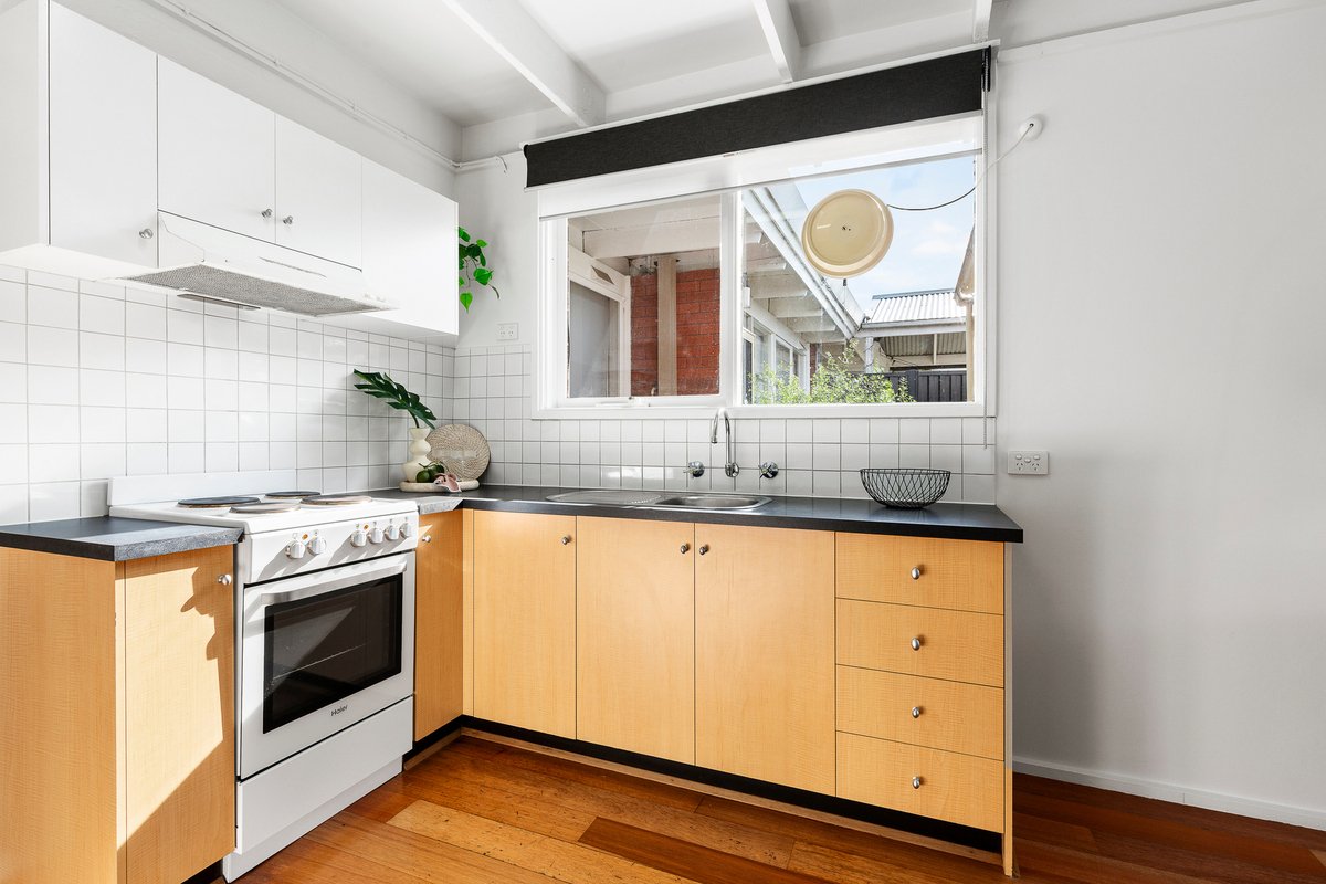5 / 138 Warrigal Road Mentone - Residential for sale