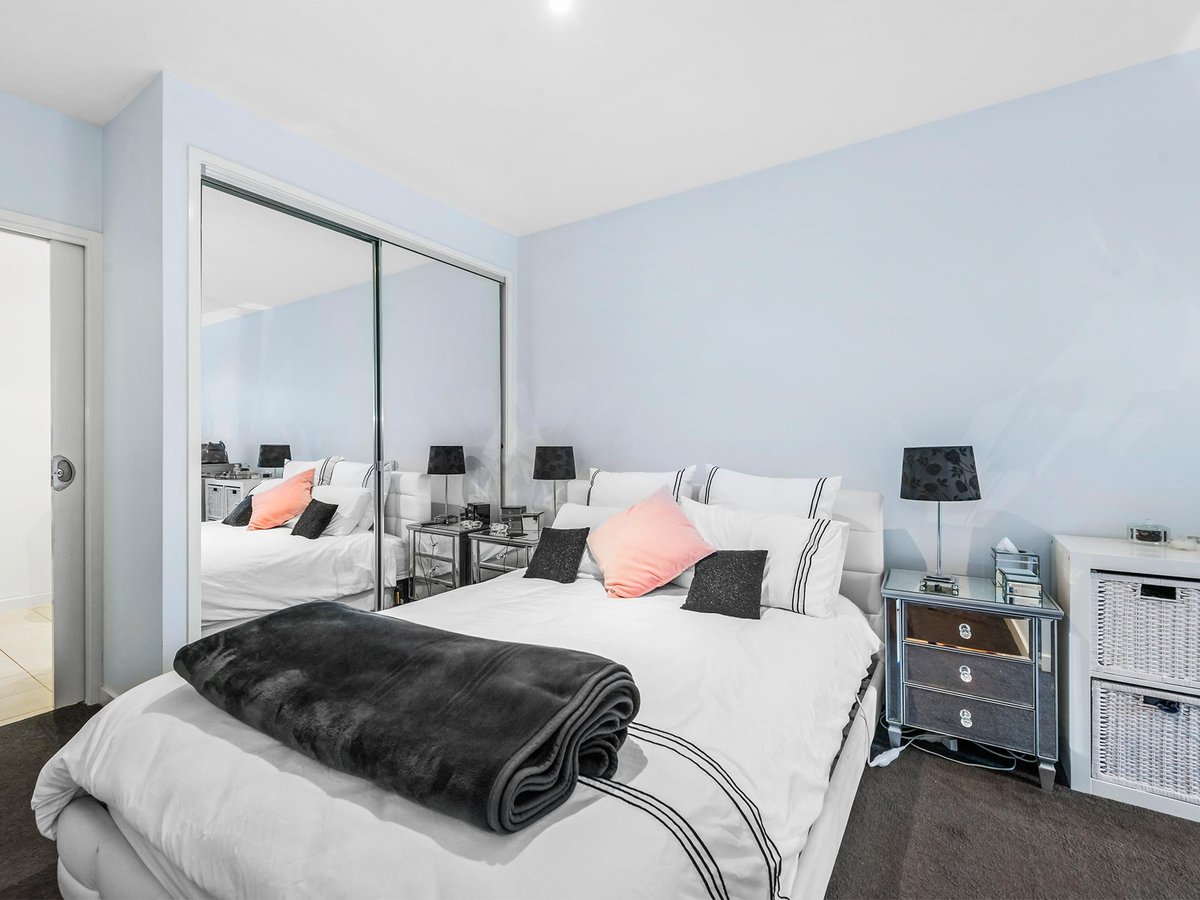 513 / 99 Nott Street PORT MELBOURNE - Residential for sale