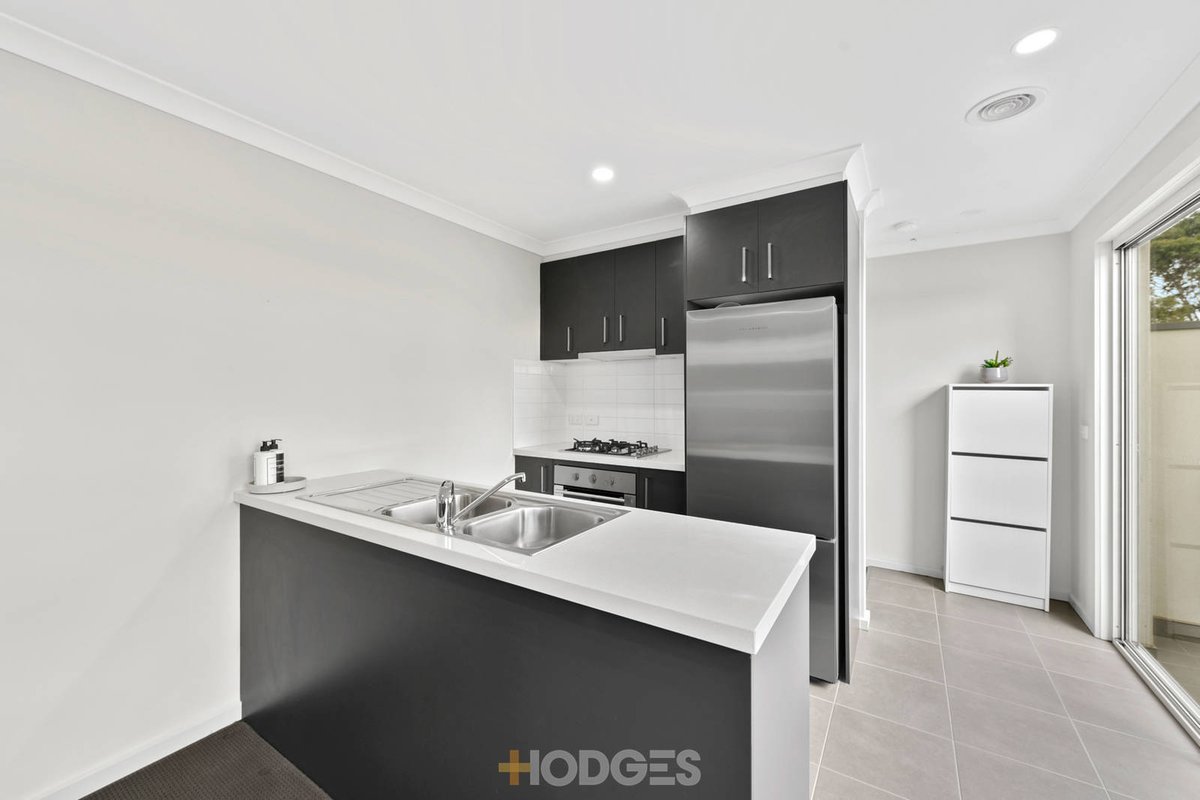 5 / 15 Lamb Street Cranbourne - Residential for sale