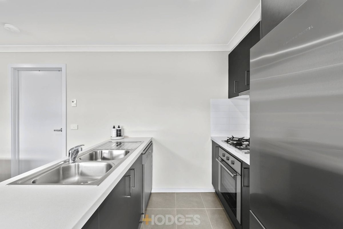 5 / 15 Lamb Street Cranbourne - Residential for sale