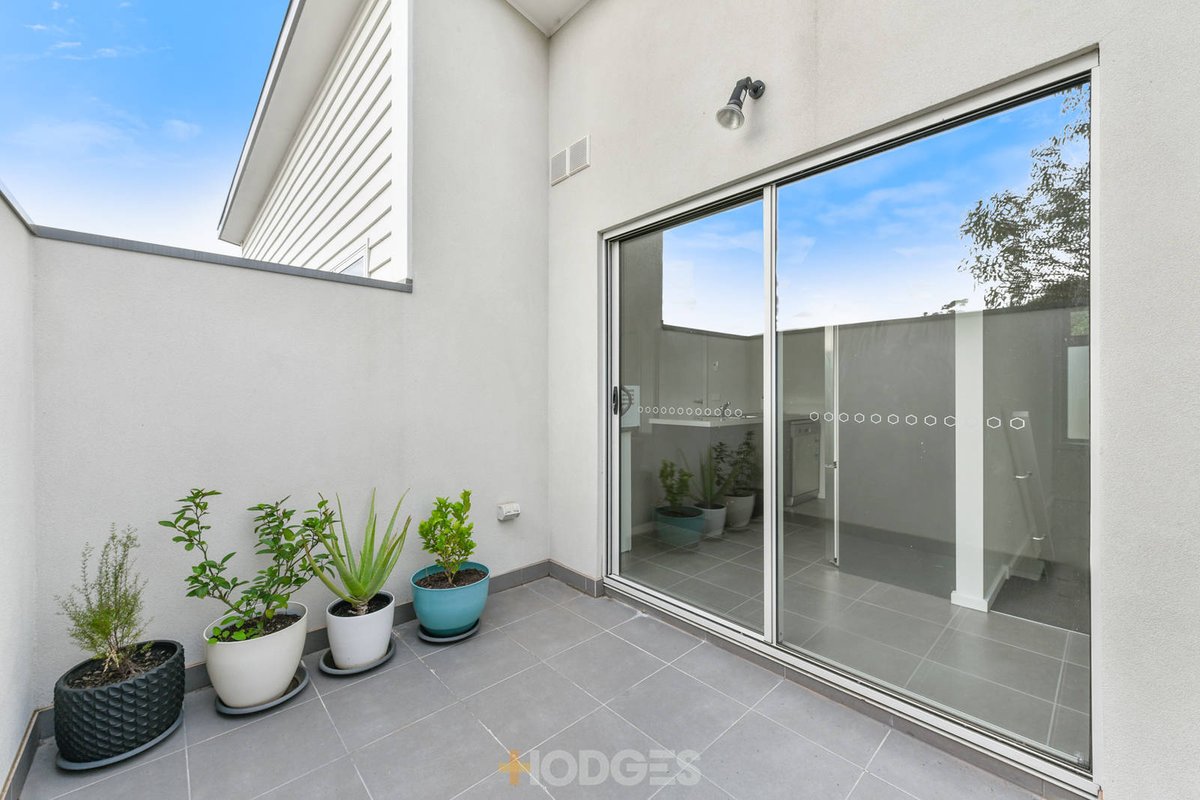 5 / 15 Lamb Street Cranbourne - Residential for sale