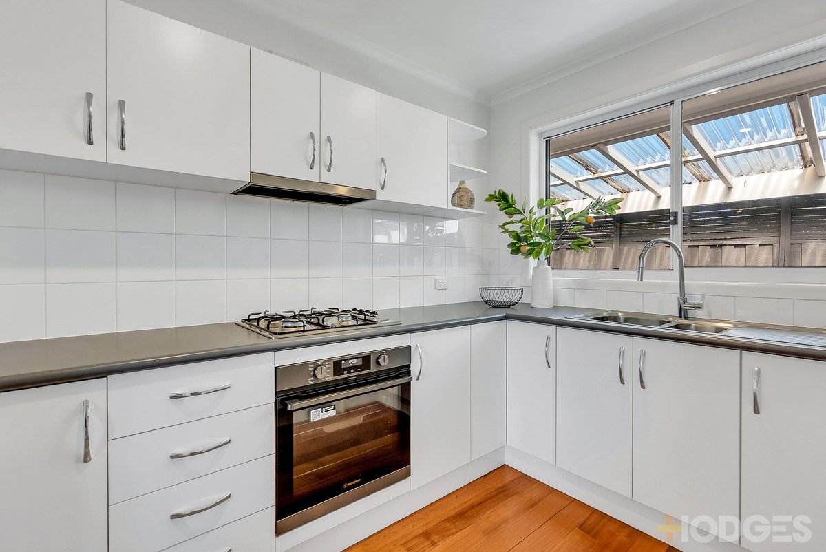 5 / 158 Como Parade Parkdale - Residential for sale